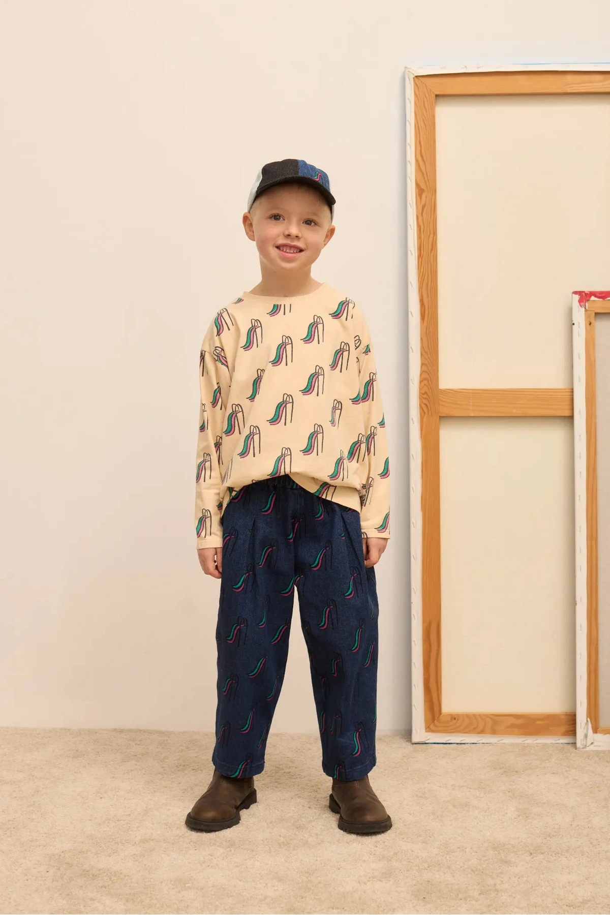 Slides all over l/s t-shirt