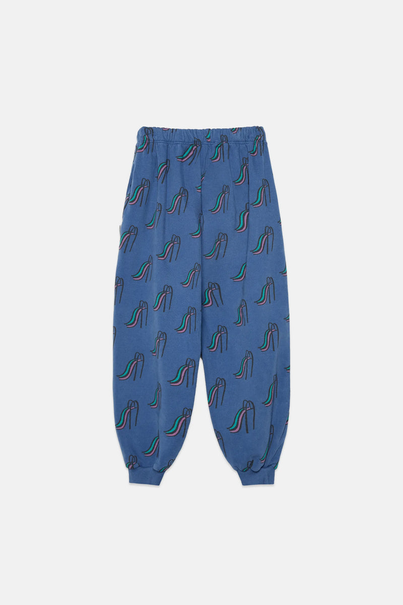 Slides all over sweatpants