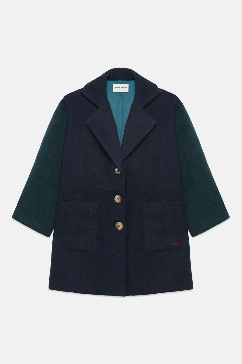Twin sleeves coat